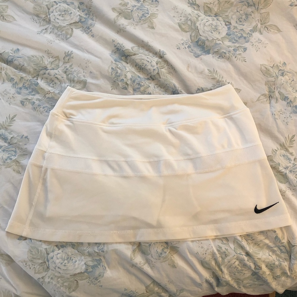 Nike white tennis/golf skort